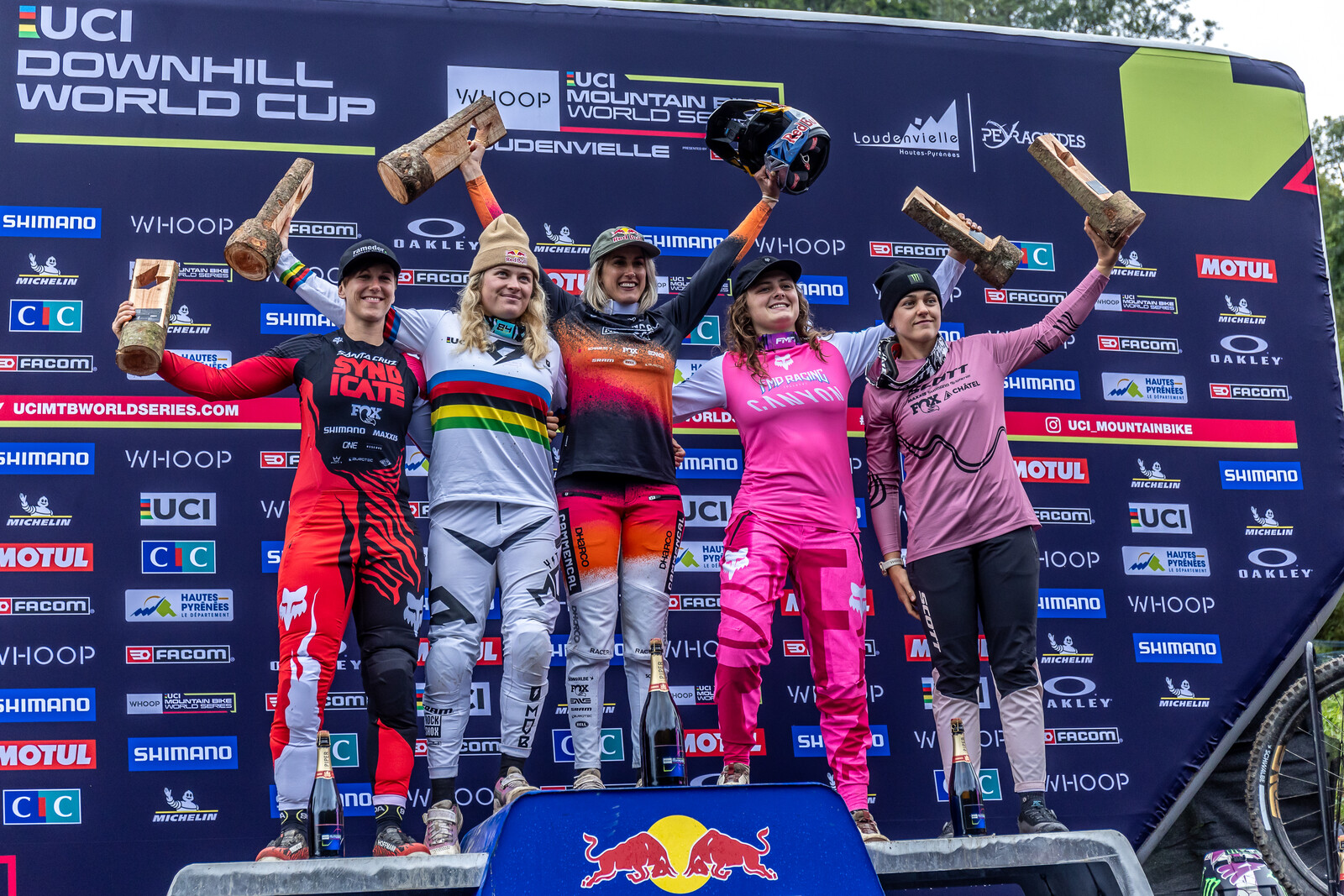 Elite Women%27s Podium%2C Myriam Nicole-3.jpg?VersionId=JTu1F0nuwKtz74bPL lV2G48a4c